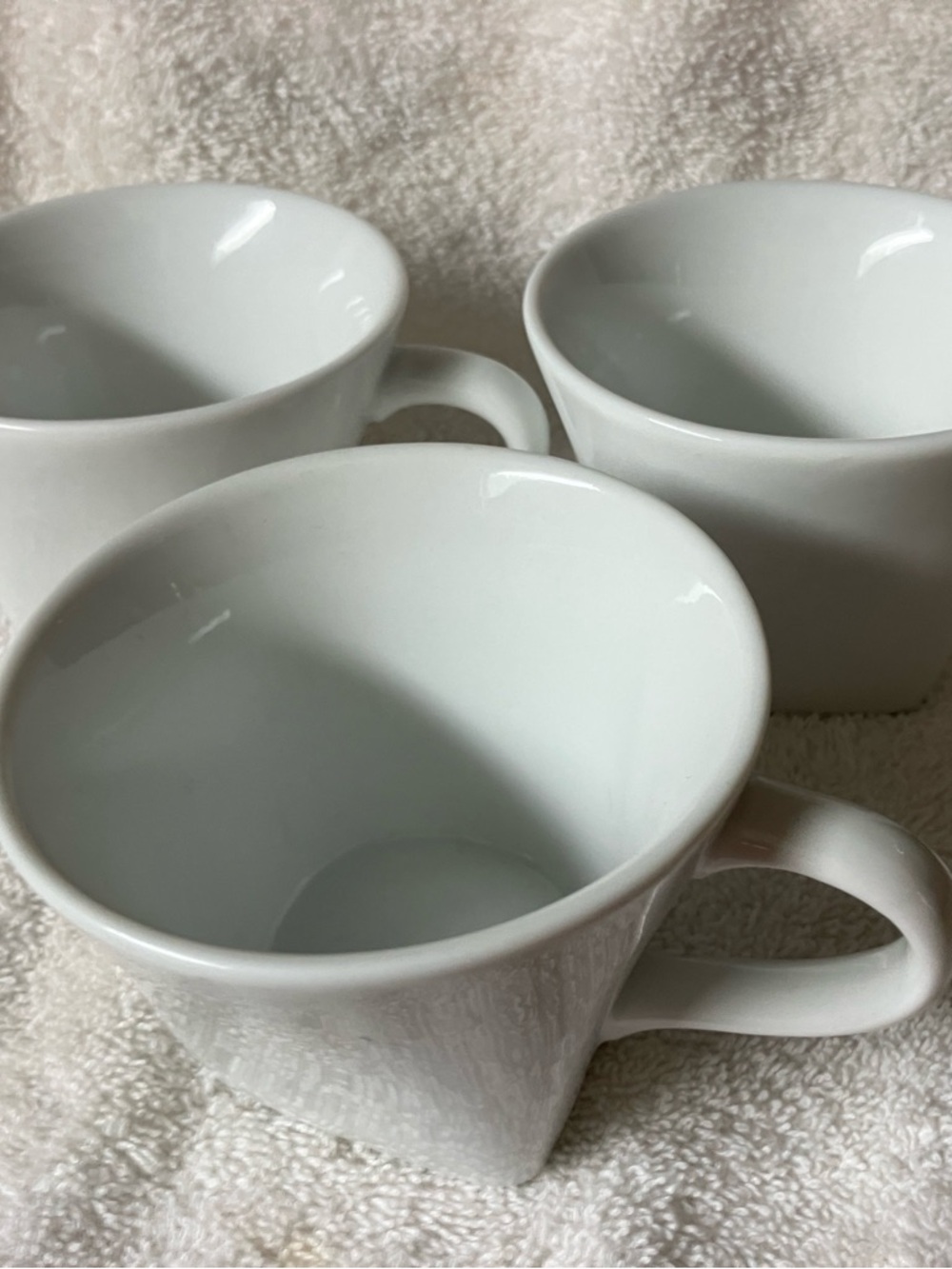3 Everyday White Square Bottom Porcelain Mugs
